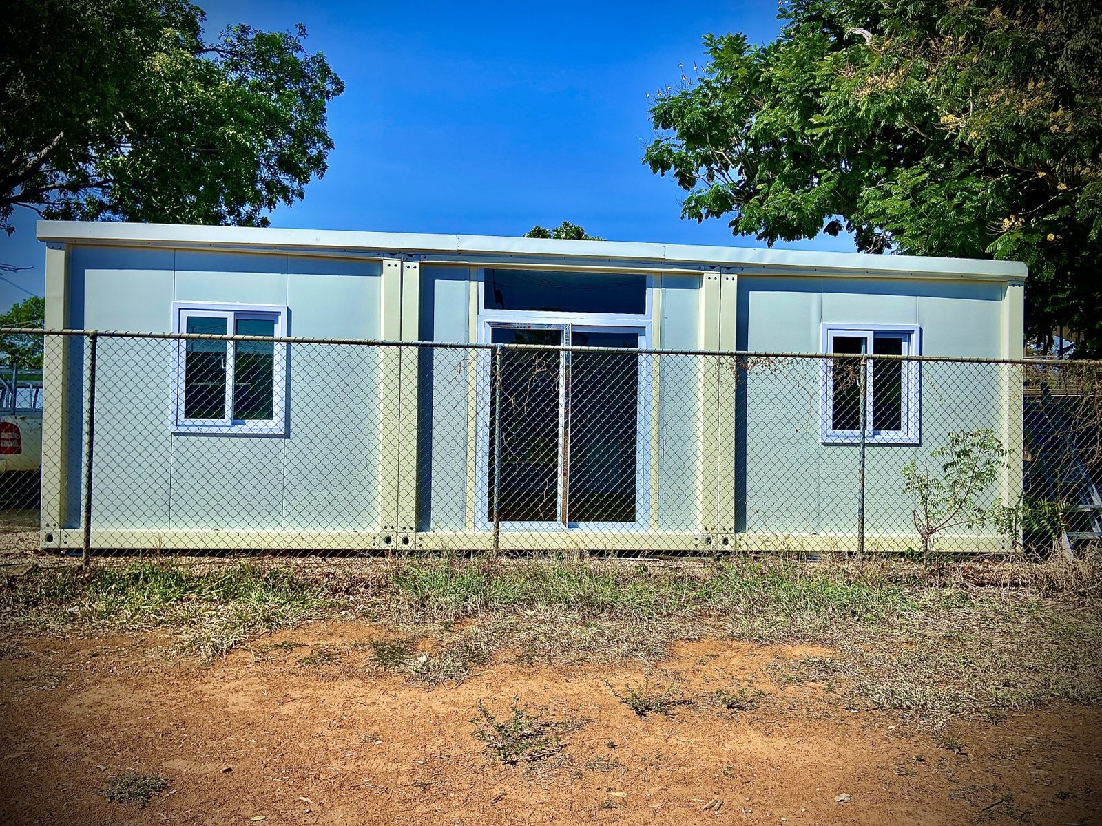 Zain 2 Family House